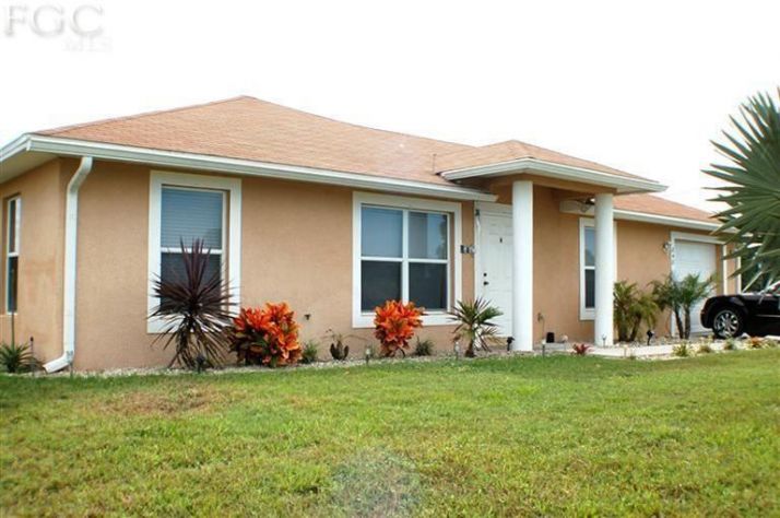 848 Newell St, Lehigh Acres, FL 33974