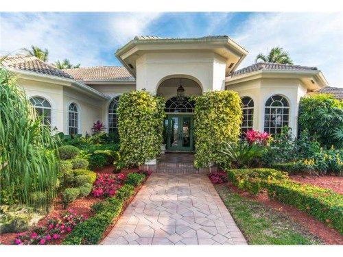 2528 ROYAL PALM WY, Fort Lauderdale, FL 33327
