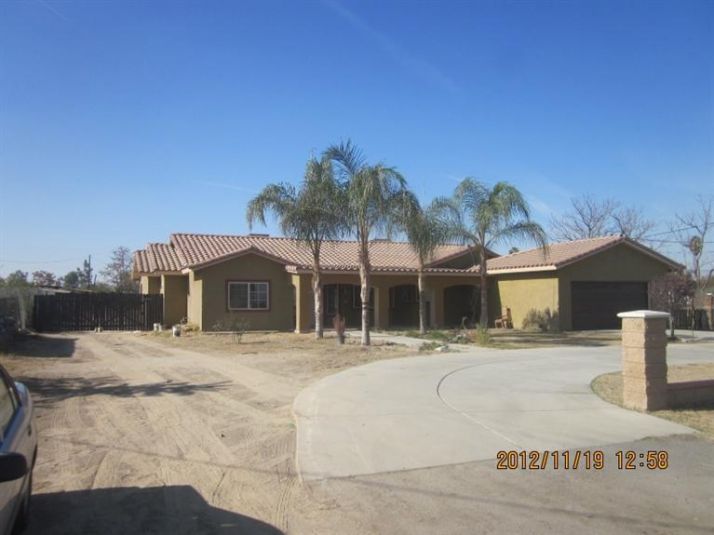 2415 Cottonwood Rd, Bakersfield, CA 93307