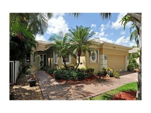 2465 BAY ISLE CT, Fort Lauderdale, FL 33327