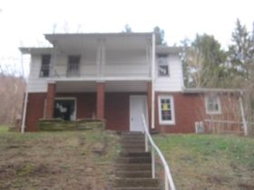 55189 Locust Ave, Bridgeport, OH 43912