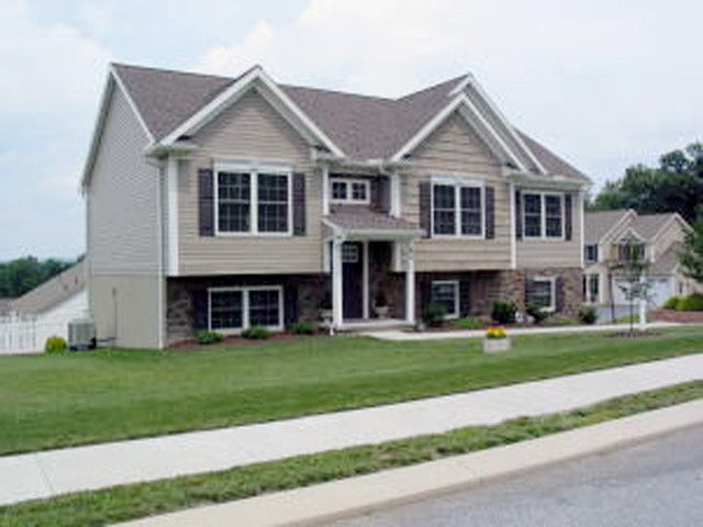 94 GENTLE DRIVE, East Earl, PA 17519