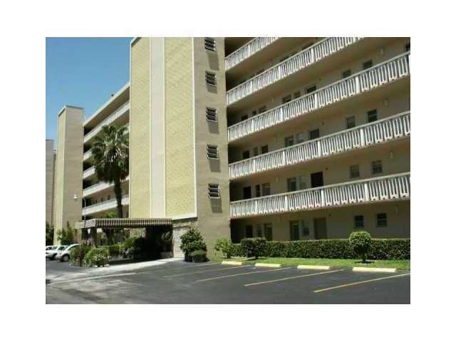 901 NE 14TH AV # 605, Hallandale, FL 33009