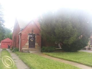 16855 Ashton Ave, Detroit, MI 48219