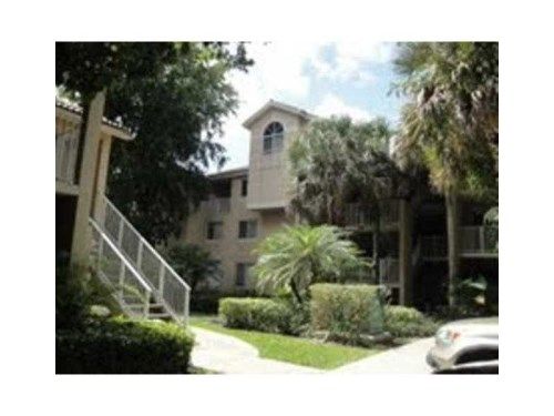 10521 SW 157 PL # 204, Miami, FL 33196