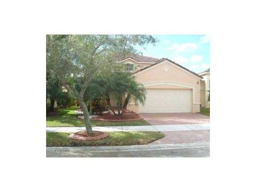 801 TANGLEWOOD CR, Fort Lauderdale, FL 33327
