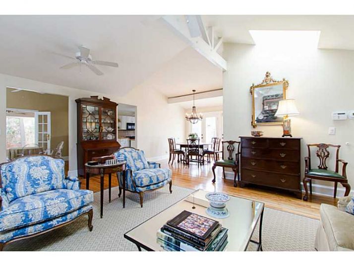 2440 Howell Mill Road Nw, Atlanta, GA 30318