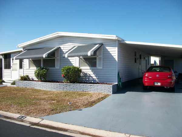 32 Harvest St., Bradenton, FL 34207