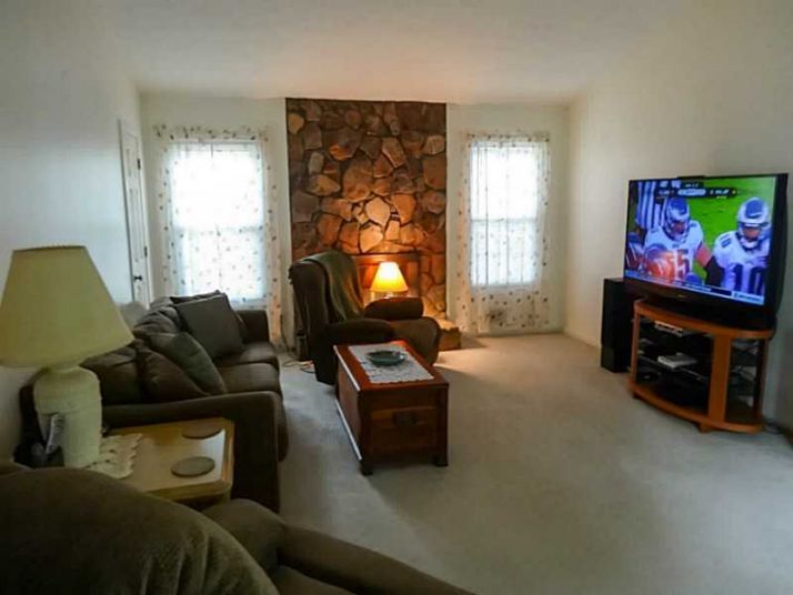165 Tyson Circle, Roswell, GA 30076