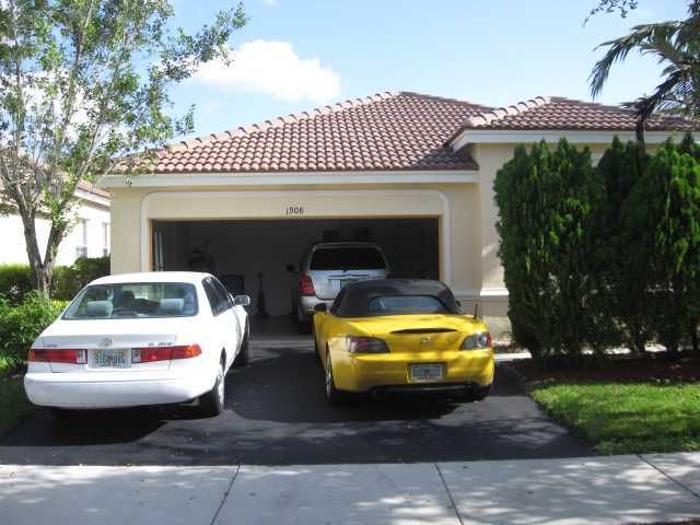 1908 ASPEN LN, Fort Lauderdale, FL 33327