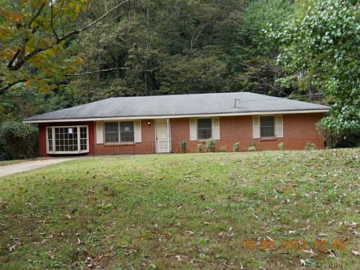 377 Colchester Drive, Stone Mountain, GA 30088