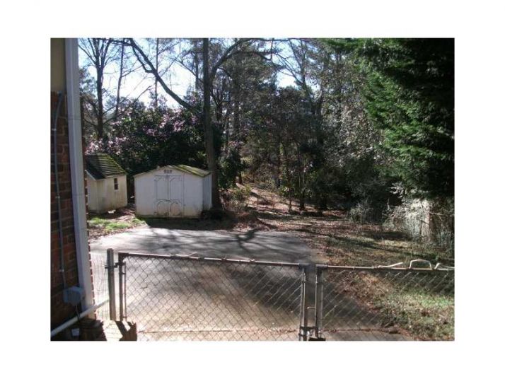 7154 Highway 92, Woodstock, GA 30189