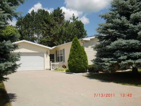 6 Ashleigh Court, Lansing, MI 48906