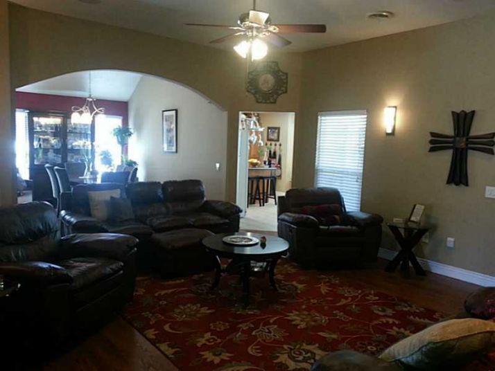 2300 PICKWICK TER, Siloam Springs, AR 72761