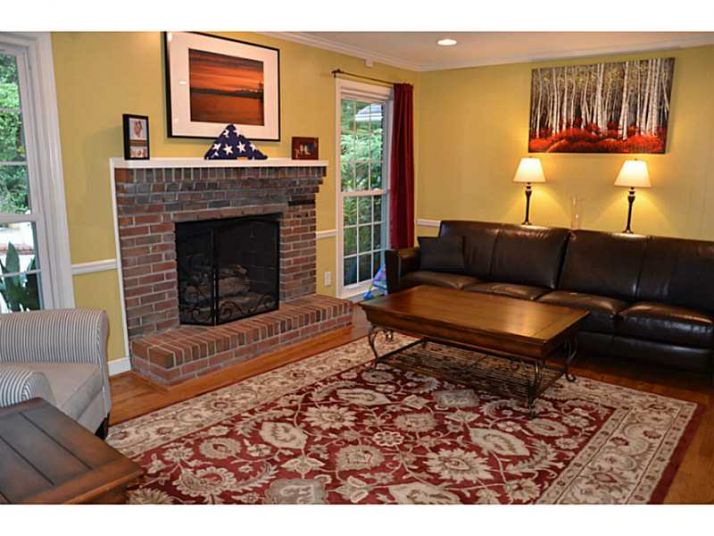 6805 Castleton Drive, Atlanta, GA 30328