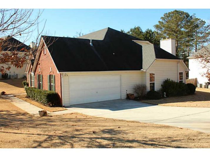 6401 Woodlore Trail, Acworth, GA 30101