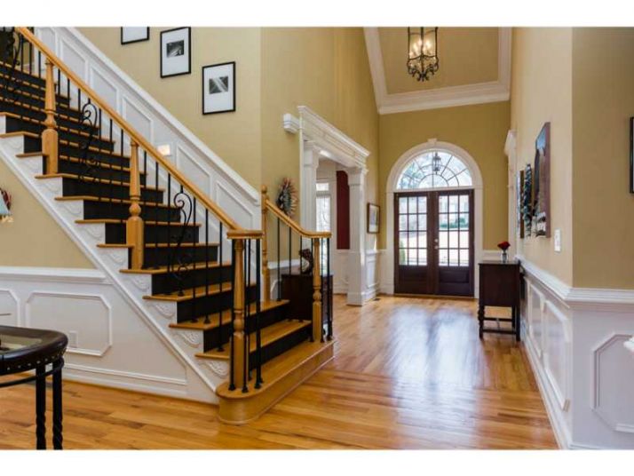 533 Grassmeade Way, Snellville, GA 30078