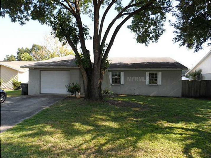 3870 Feather Dr, Lakeland, FL 33812