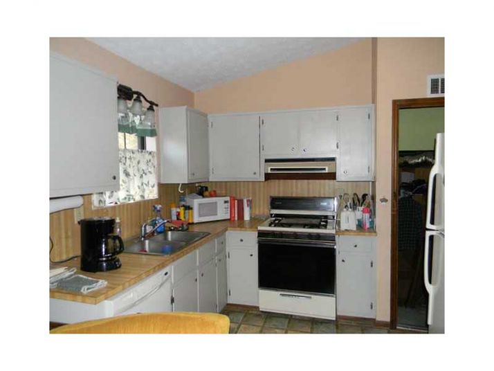 2718 Dallas Place, Snellville, GA 30078