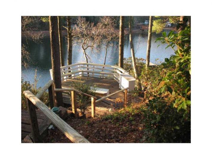 37 Enfield Lane, Lakemont, GA 30552