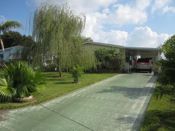 135 Lantana Circle, Parrish, FL 34219