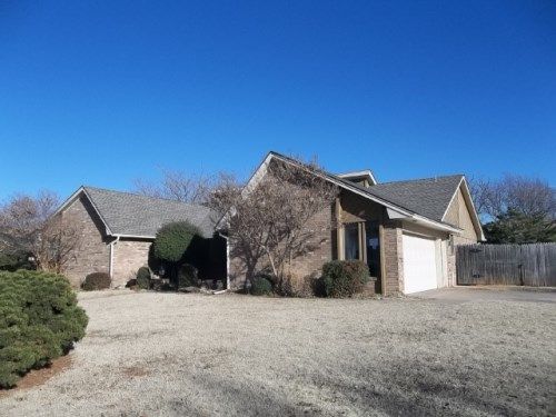 11800 Vail Ct, Oklahoma City, OK 73162