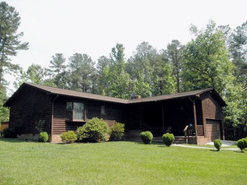 2099 Wilbourne Rd, Skipwith, VA 23968