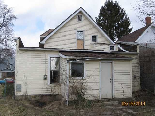 223 E Crocker St, Fostoria, OH 44830