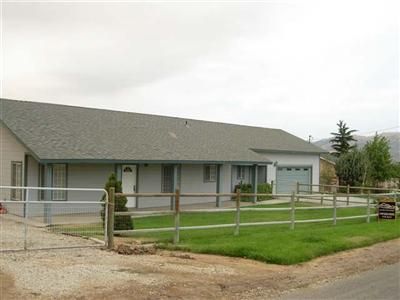 21731 San Gabriel Dr, Tehachapi, CA 93561