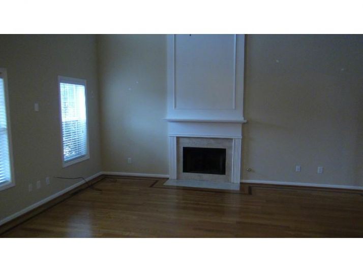 305 Eagle Glen Circle, Woodstock, GA 30189