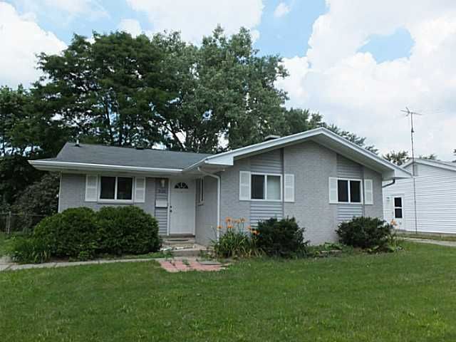 3120 Reo Rd, Lansing, MI 48911