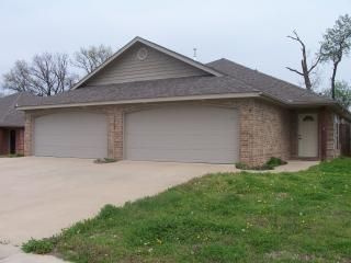 3505 N Robin Court, Siloam Springs, AR 72761