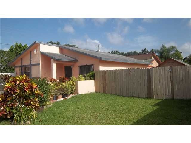 11206 SW 154 TE, Miami, FL 33157