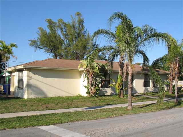 1851 SW 48TH AVE, Hollywood, FL 33023