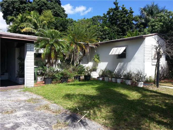 313 NW 13 ST, Homestead, FL 33030