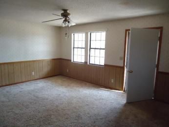 45 Jeff Ave, Ashburn, GA 31714