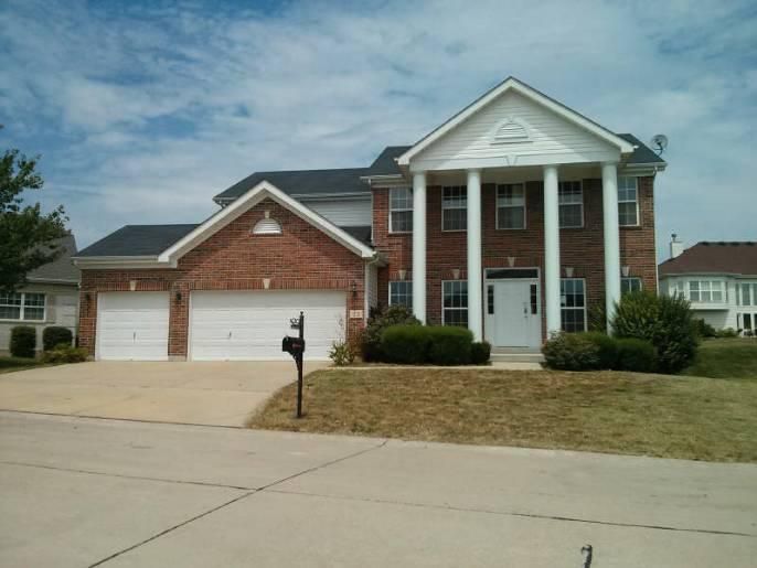 23 Behlmann Lake Court, Florissant, MO 63034