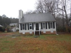 4220 Willowdale Ct, Apex, NC 27539