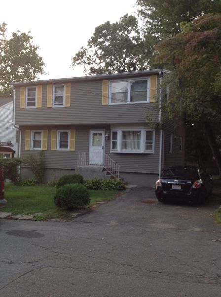 200 Earl Avenue, Bridgeport, CT 06606