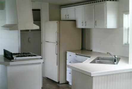 3808 Apple Street, Clarkston, MI 48348
