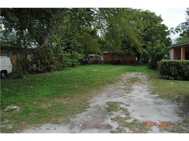 3535 FROW AV, Miami, FL 33133