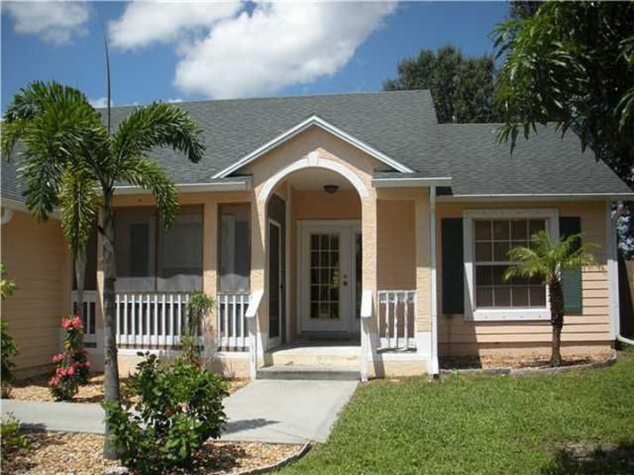 610 20th SW Street, Vero Beach, FL 32962