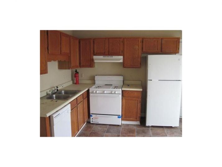 3722 Linecrest Road, Ellenwood, GA 30294