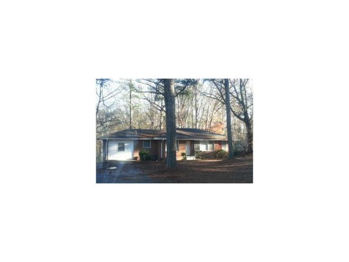 2058 River Road, Ellenwood, GA 30294