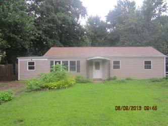 1686 Main St, Glastonbury, CT 06033