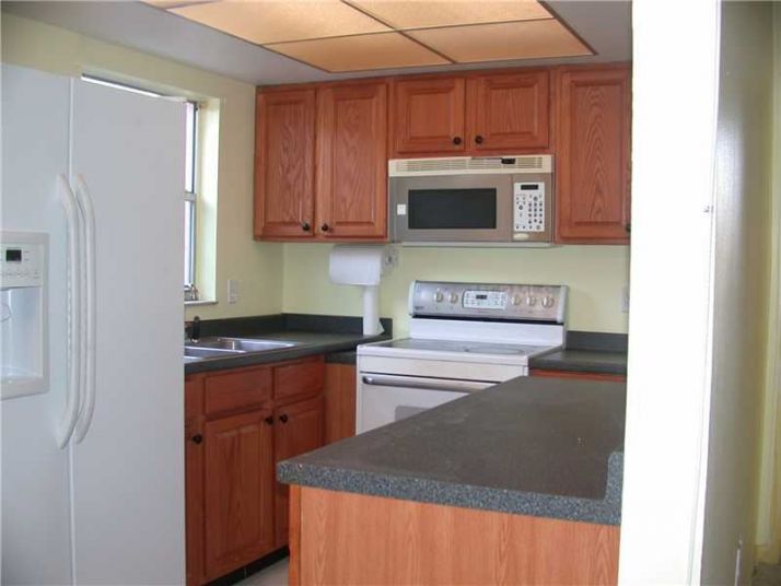 505 66th Ave #4, Saint Petersburg, FL 33706