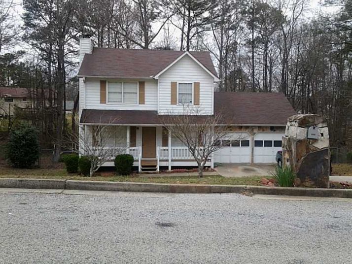 3855 Willow Hollow, Douglasville, GA 30135