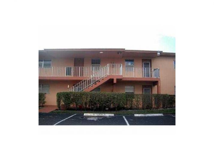 7200 NW 5TH CT # 203, Pompano Beach, FL 33063