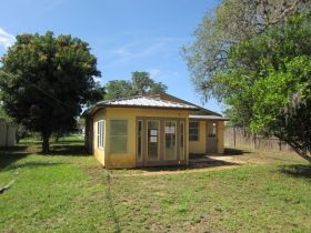 2556 El Dorado Ave, Avon Park, FL 33825