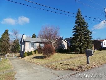 6616 Holly Lake Dr, Louisville, KY 40291